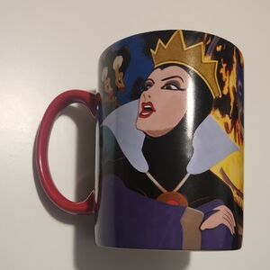 Disney Store Evil Queen, Hag, Vultures, Evil Witch 20 Oz Mug